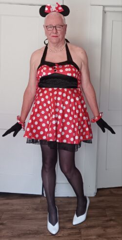 Pathetic sissy f*ggot