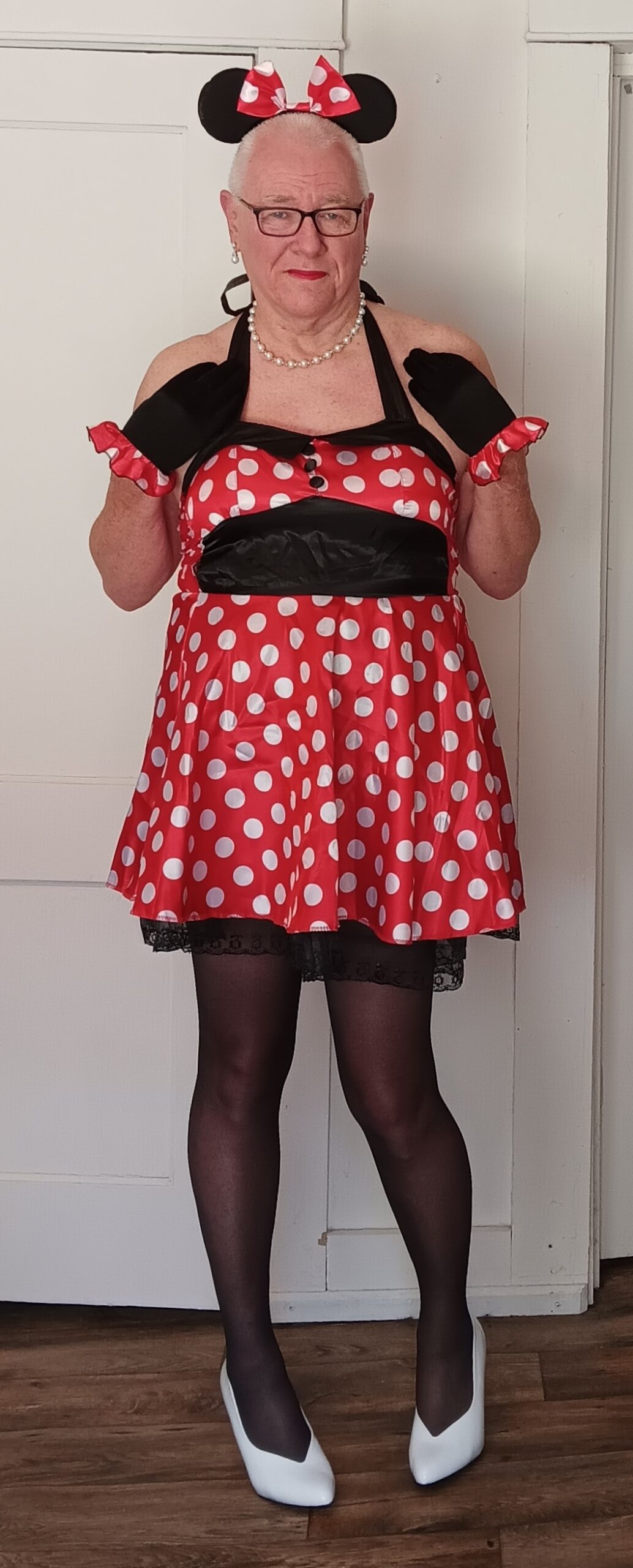 Pathetic sissy f*ggot
