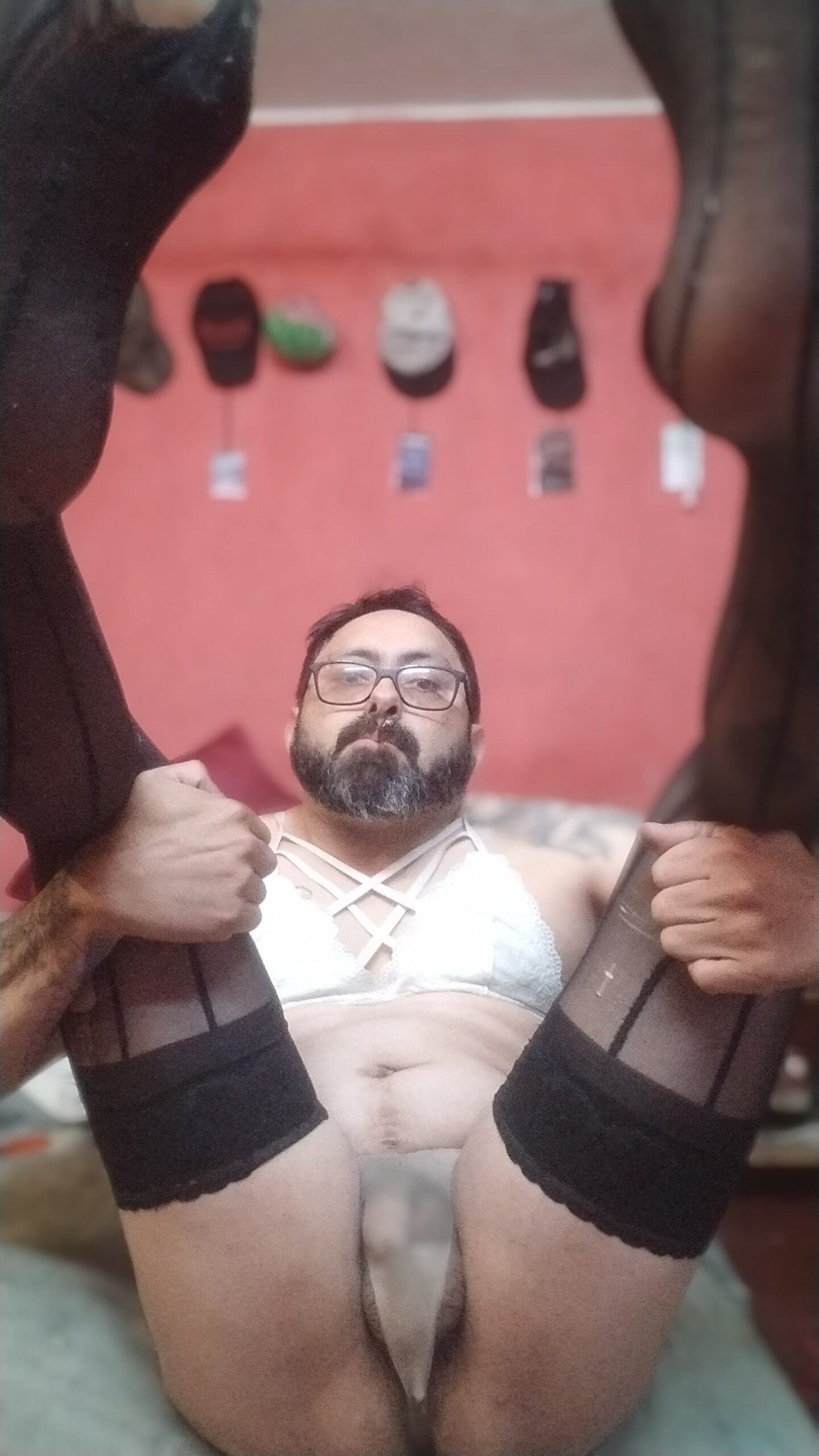 Foots and bulge