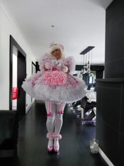 Sissy gavin such a pathetic poof