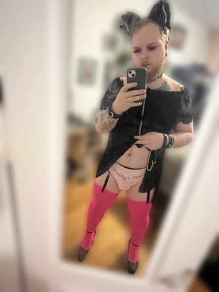 Sissy Alexis risky post