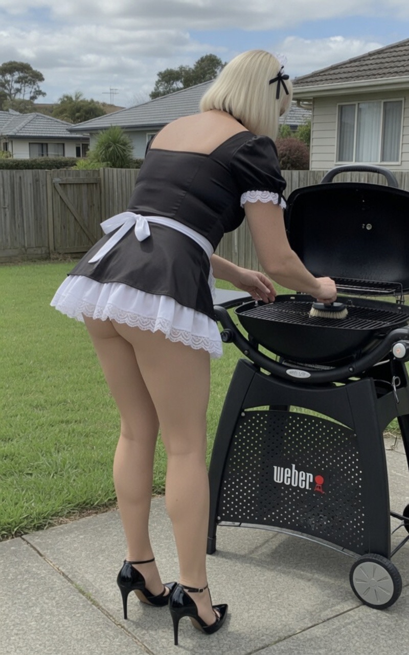 Sissy maid