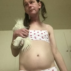 Gwen’s cute panties and lingerie