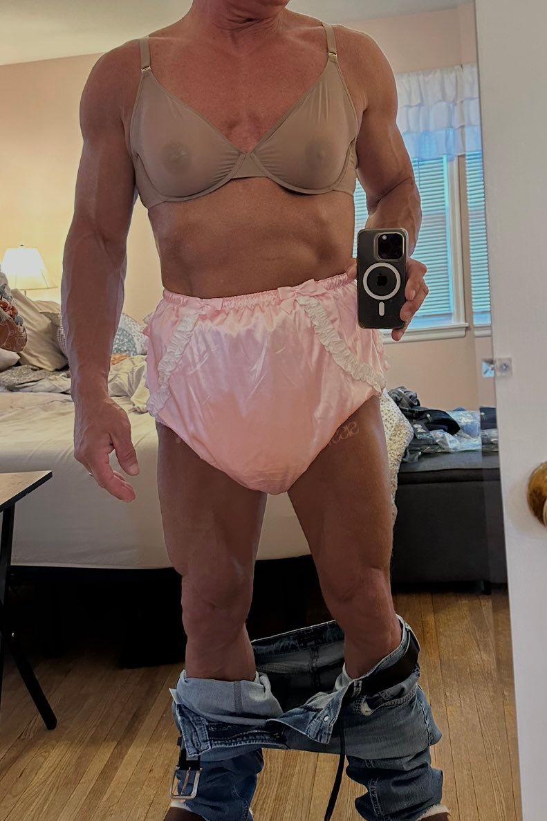 Sissy Deana a.k.a Diaper baby girl and a Cum sl*t