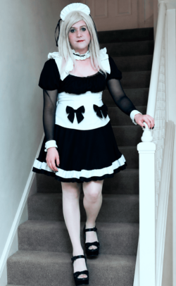 Sissy Maid Michele