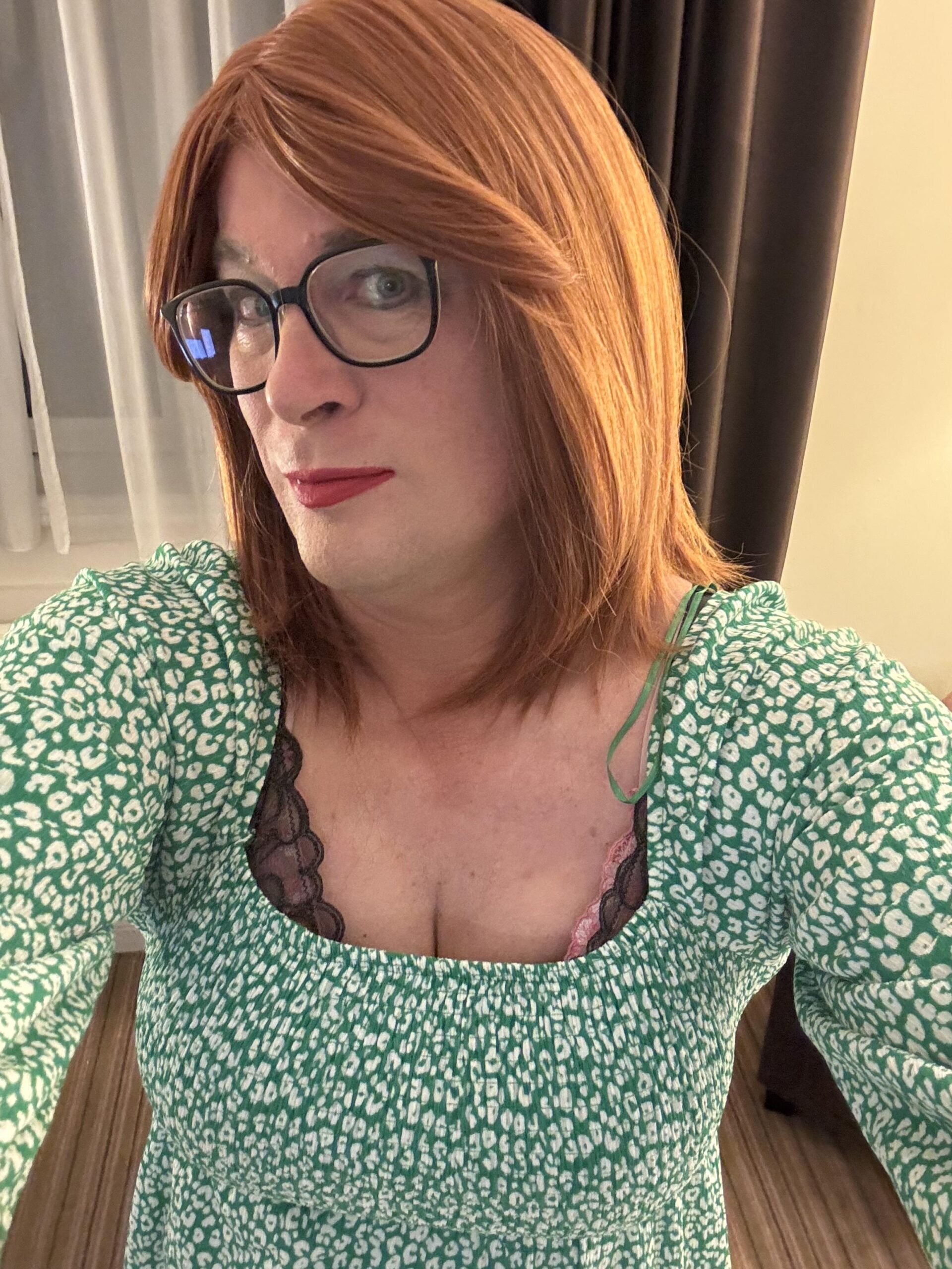 Sissy Sarah – Exposed UK Sissy