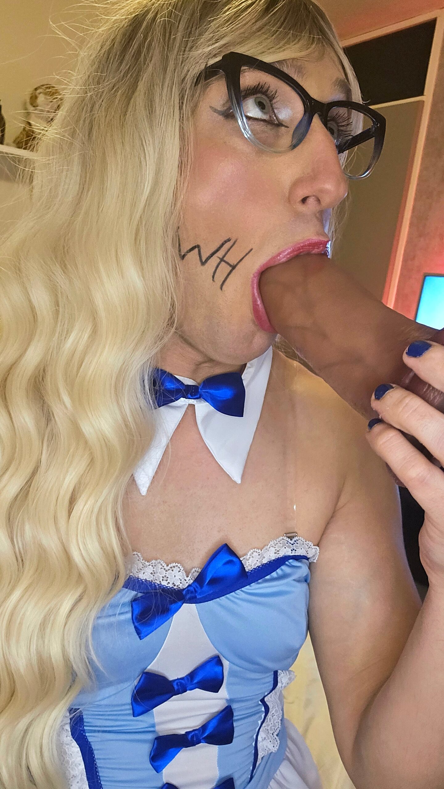 Can i suck your dick? 💙