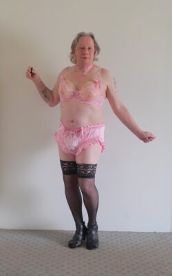 ~ lingerie sl*t