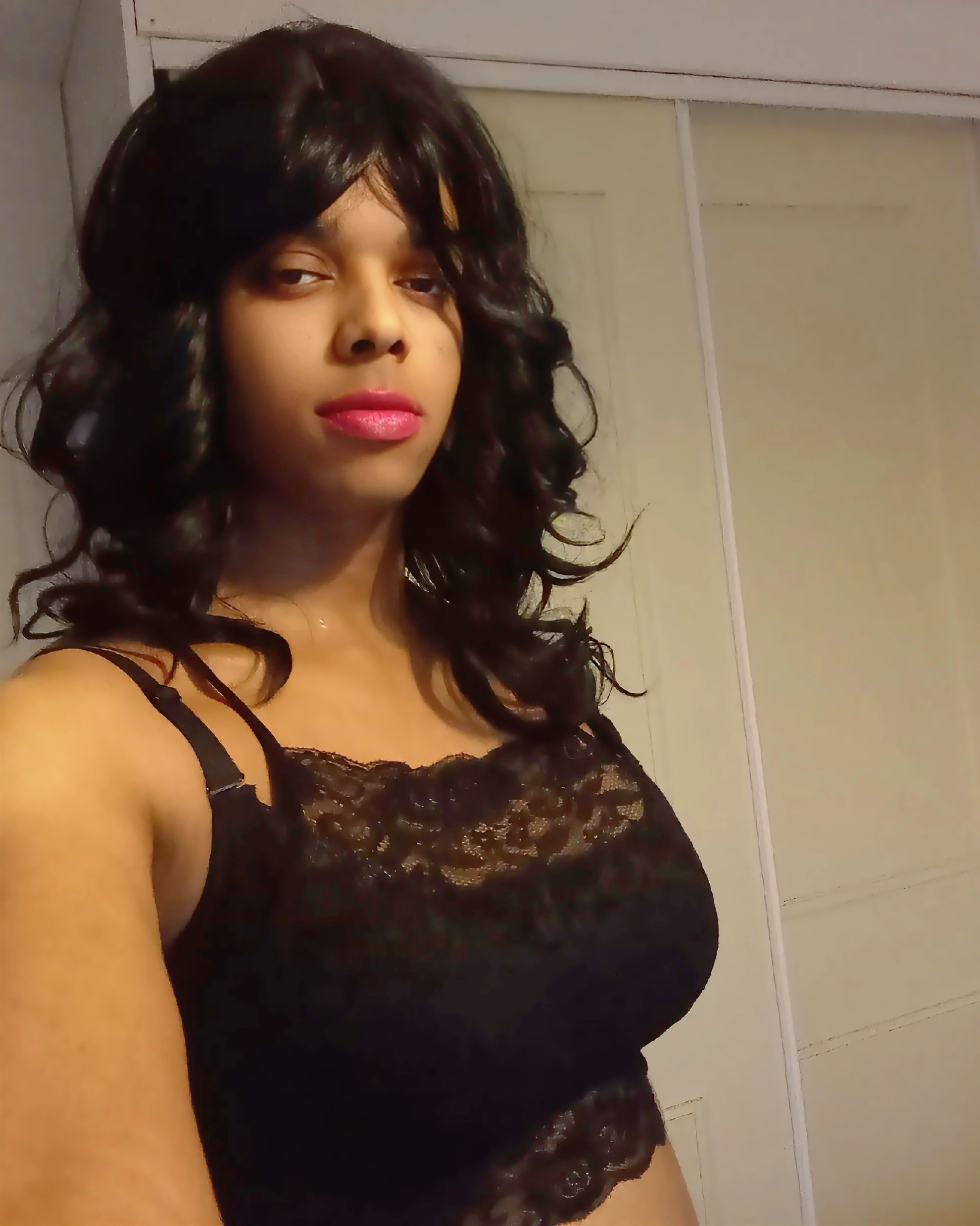 SISSY OLIVIA KNOX
