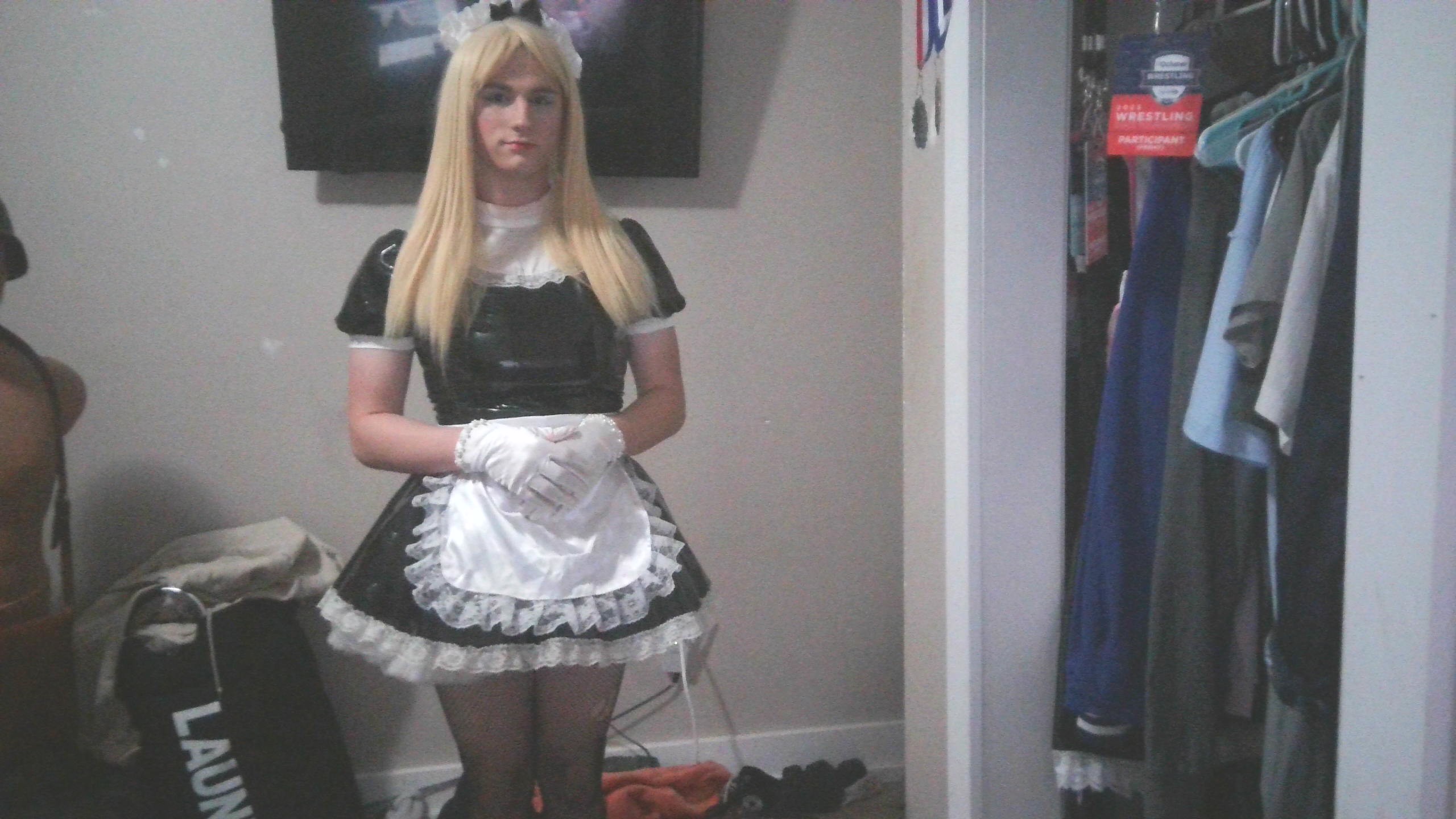Cute Sissy maid exposure