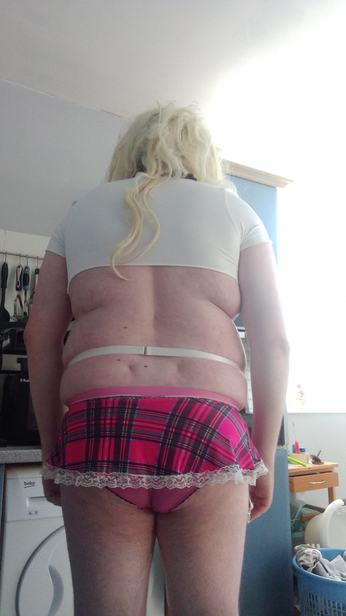 Sissy s1ut school girl making food