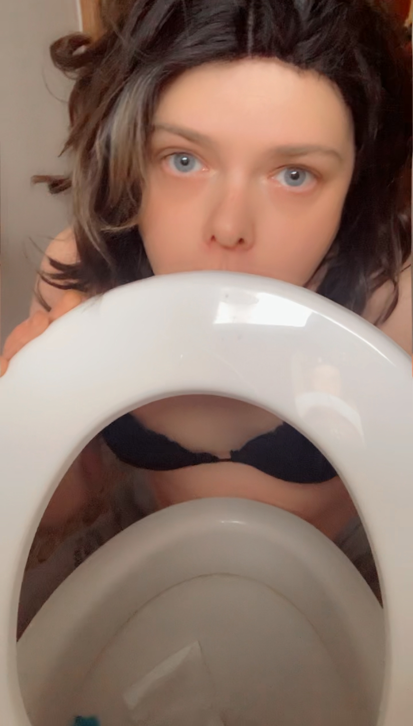 Public toilet licking sissy exposed