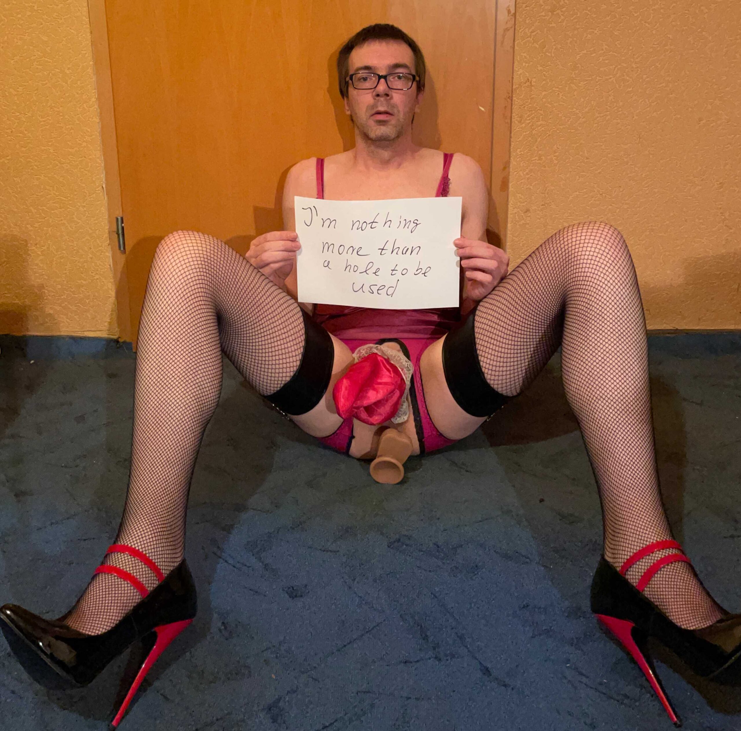 EXPOSE ME HARD