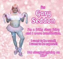 Gary Seddon is a prancing pink pansy