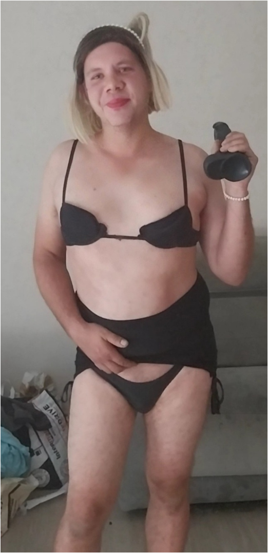 Sissy sophie want to be a websl*t