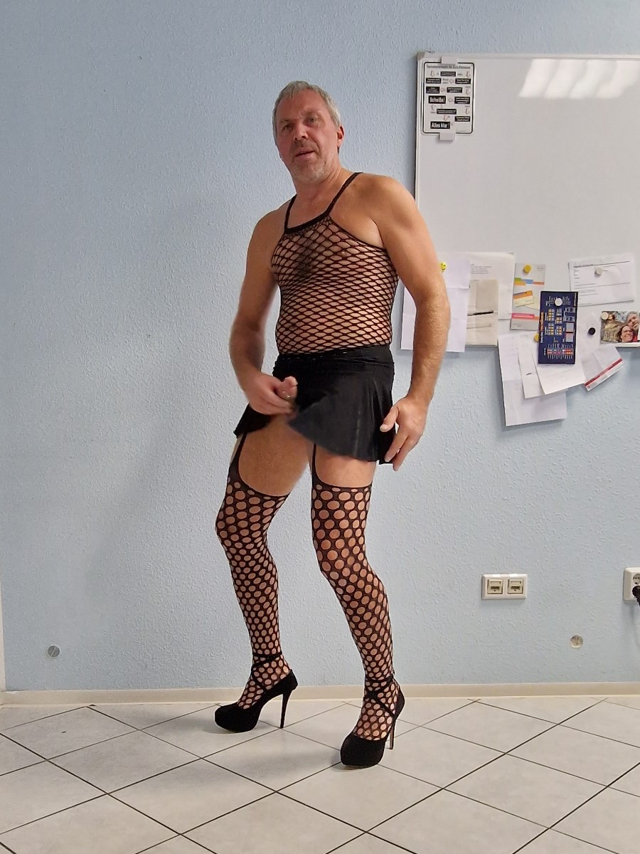 ~ Exposed Sissy Joerg