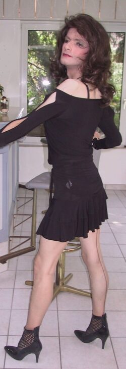 Sissy Maid Tanja