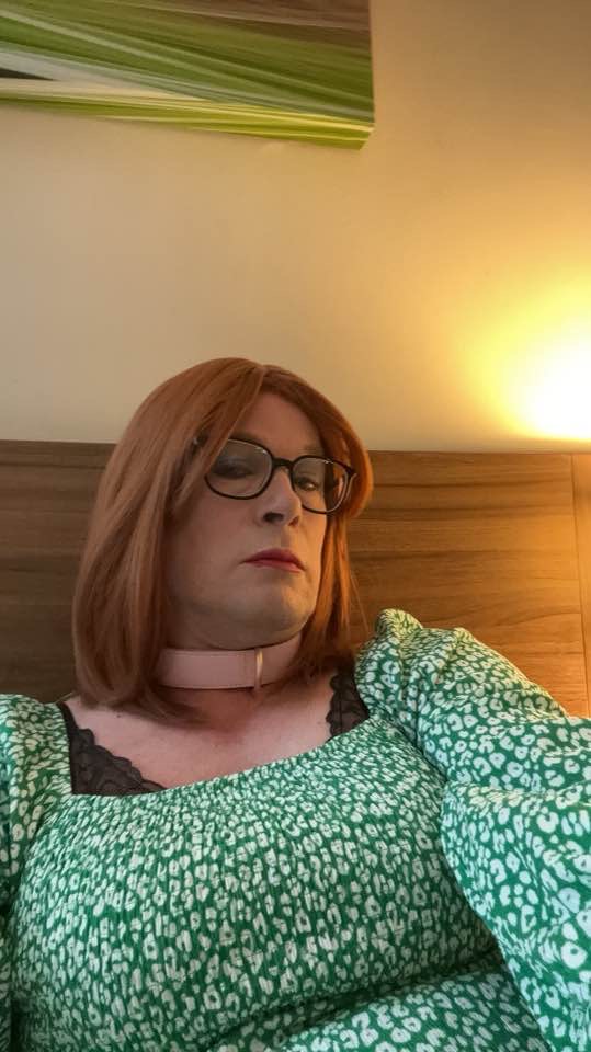 Sissy Sarah – Exposed UK Sissy / Cxcksucker